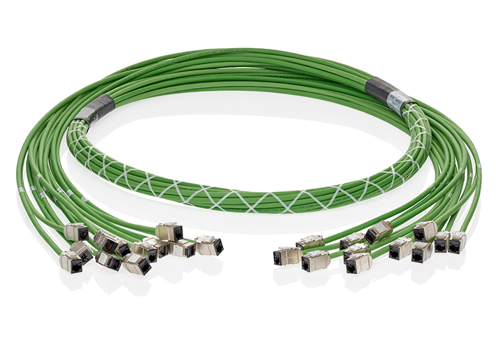 Foto Cables troncales de cobre para redes corporativas y centros de datos.